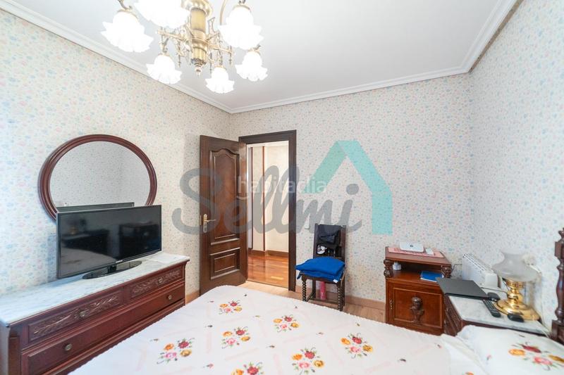 Foto 8566ad06-cb79-4a1b-97b8-c83a1be663aa. Pis amb calefacció a Centro Gijón