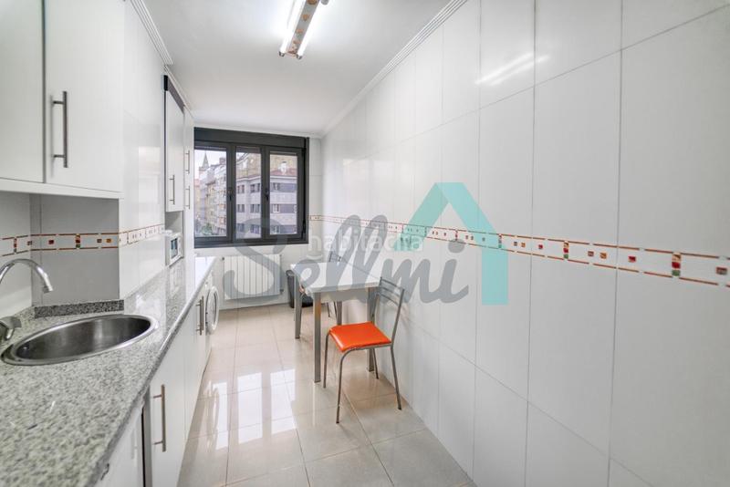 Foto eed6cdbc-82f3-405a-bde8-61c384f153ab. Rent flat with heating in Salesas - Foncalada - Campoamor Oviedo