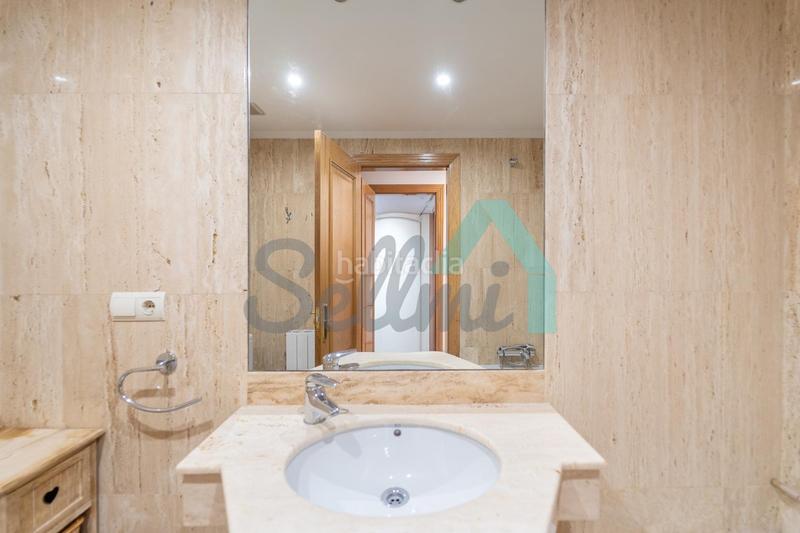 Foto e76403fd-2d53-44b2-be20-88ce74ff4551. Alquiler piso en Salesas - Foncalada - Campoamor Oviedo