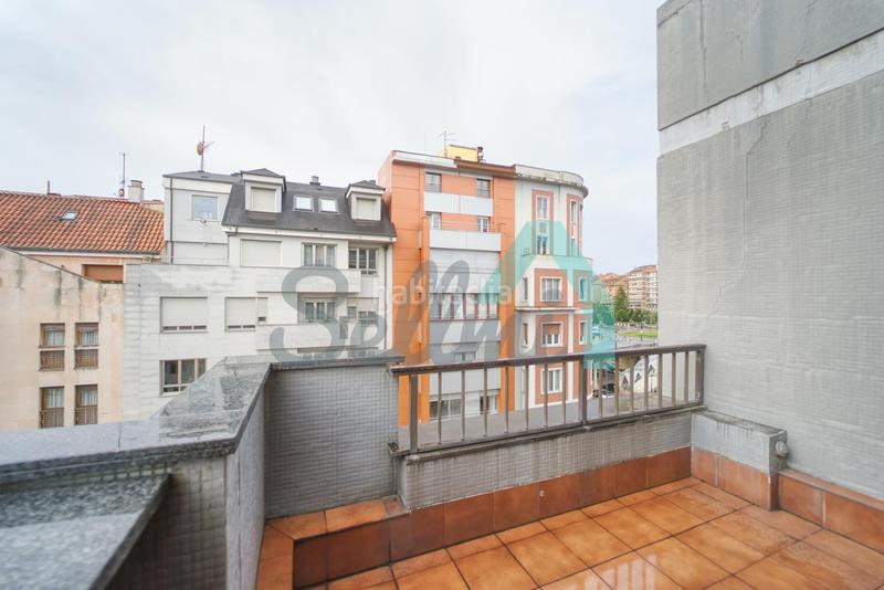 Foto ae4792a0-2a9c-4d63-9b4d-3f4dc99912f3. Appartamento con riscaldamento in Salesas - Foncalada - Campoamor Oviedo