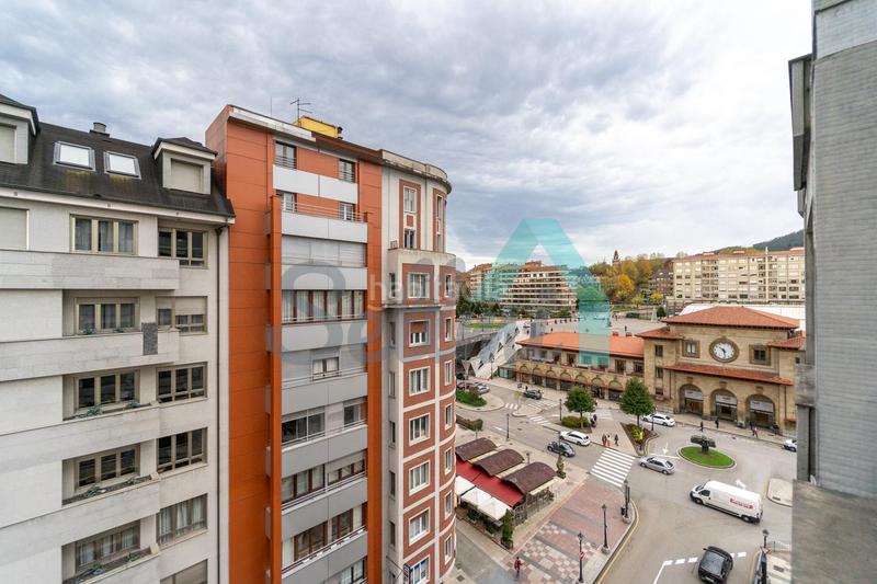 Foto c330fb19-ca6f-480f-9599-9a54608dda3b. Appartamento con riscaldamento in Salesas - Foncalada - Campoamor Oviedo