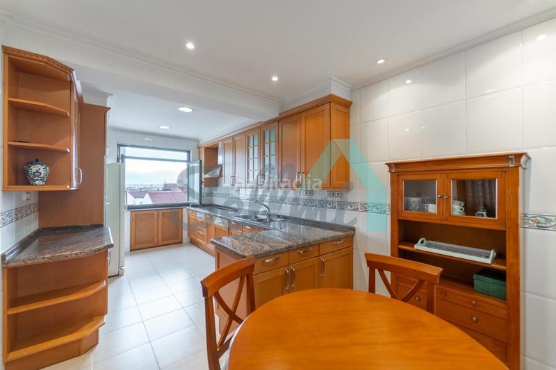 Foto 1f711bab-5b4b-4012-afff-3871b392d883. Etagenwohnung mit heizung in Salesas - Foncalada - Campoamor Oviedo