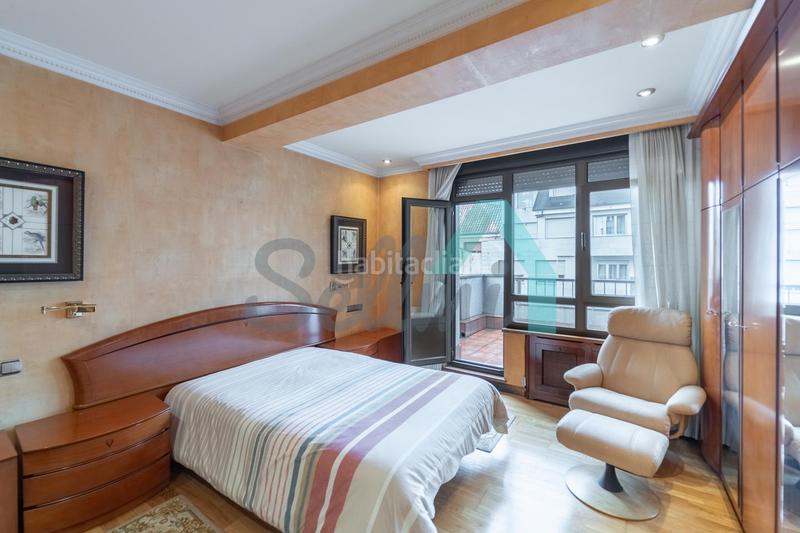 Foto 4eff7960-1fdd-439b-81f8-54c895dd208d. Etagenwohnung mit heizung in Salesas - Foncalada - Campoamor Oviedo