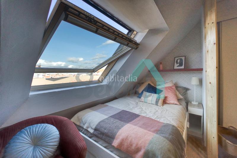 Foto 7917bb67-c6fa-4a5a-94b2-b7a7702442c7. Miete studiowohnung mit heizung in La Ería Oviedo