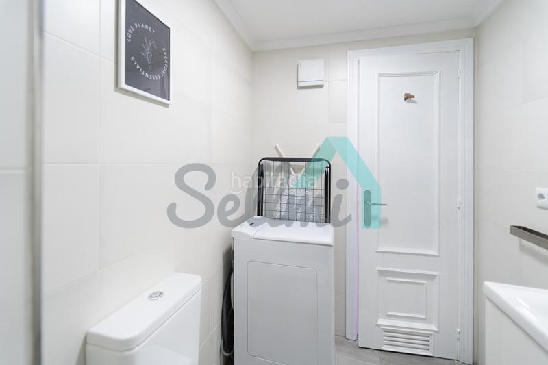 Foto ac97a57d-aa20-49f1-af47-f63bbc5cf6f7. Miete studiowohnung mit heizung in La Ería Oviedo