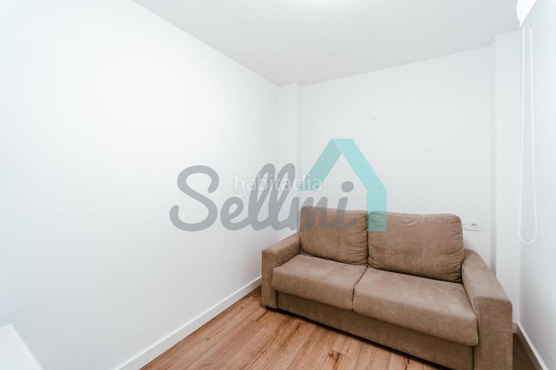 Foto 14fe422d-6214-423c-b6b3-0b3fb763b28b. Rent flat with heating in Centro Gijón