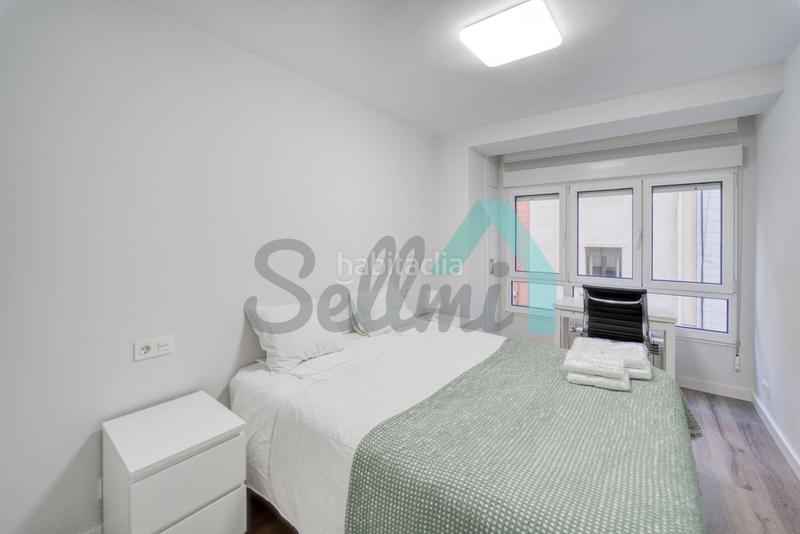 Foto 1e698dec-b138-47dd-908d-5549783e98c4. Rent flat with heating in Centro Gijón