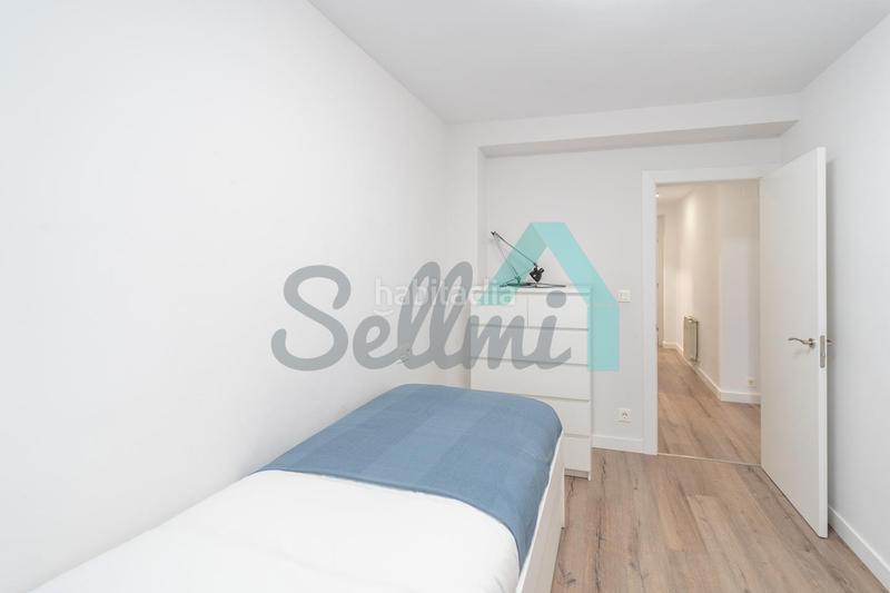 Foto 53b43abd-7d18-481b-be70-b912c8e56baa. Rent flat with heating in Centro Gijón