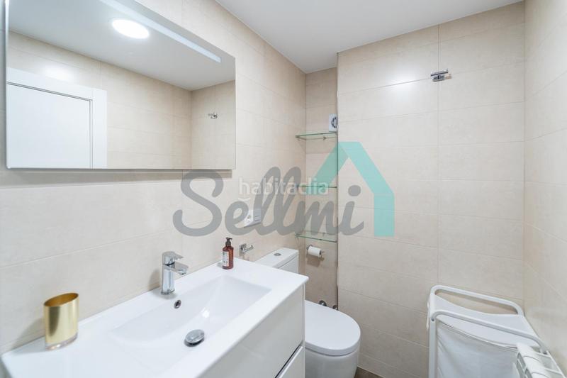 Foto beac3b3c-192a-413d-bb39-ef891cc5af9e. Rent flat with heating in Centro Gijón