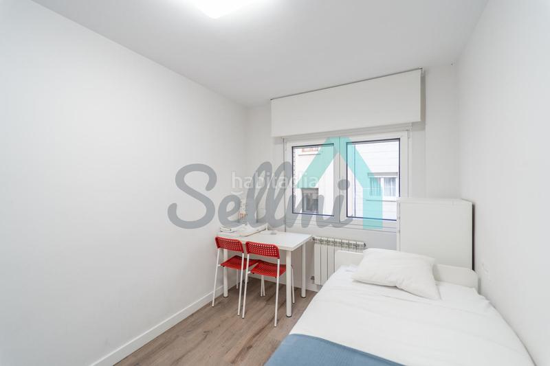 Foto efbb87f0-93aa-49d5-ba43-aee81e514653. Rent flat with heating in Centro Gijón