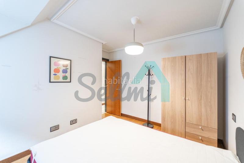 Foto 41b60ab2-236c-42bd-a823-33257b9fabfb. Miete etagenwohnung mit heizung parking in Salesas - Foncalada - Campoamor Oviedo