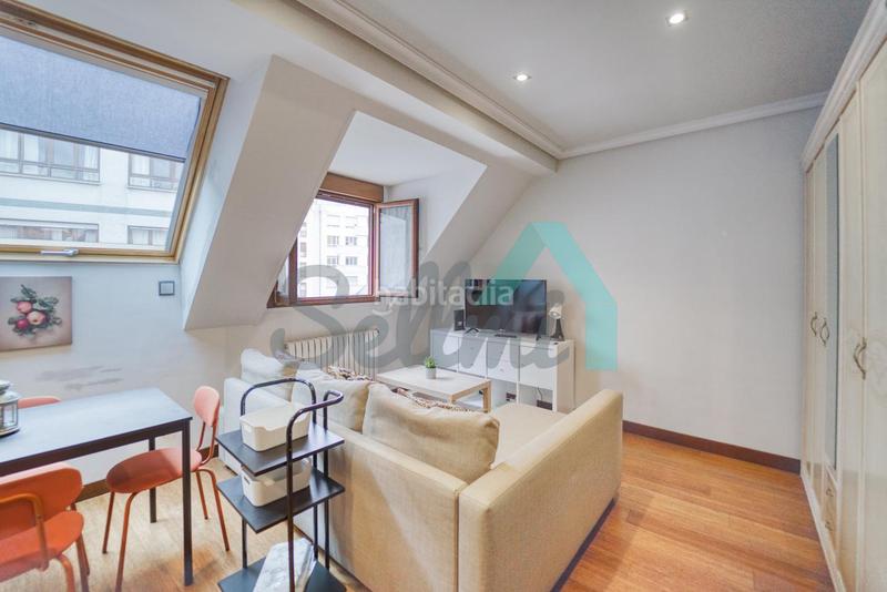 Foto 386e1193-976d-48da-bfab-c8c1b48620b8. Lloguer pis amb calefacció aparcament a Salesas - Foncalada - Campoamor Oviedo