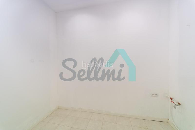 Foto 3aa1c356-f93a-4b46-9497-b96c07af780e. Local comercial en Colloto Oviedo