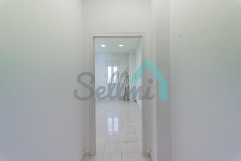 Foto 334fd0d2-267b-41ef-a730-9cc9bc2ddf1c. Local commercial dans Colloto Oviedo