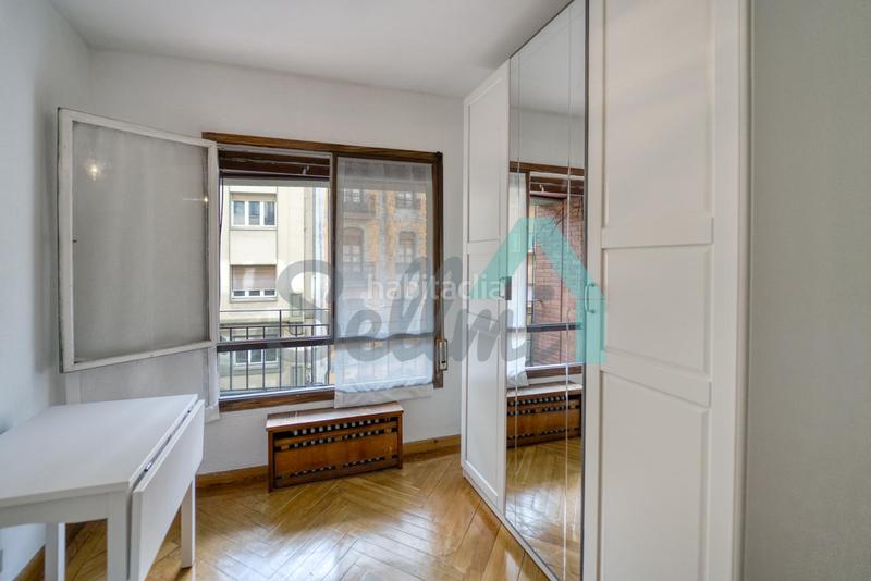 Foto b3b4c2a5-6f79-4f8e-9d8b-bcd27b78cf8b. Affitto appartamento con riscaldamento in Salesas - Foncalada - Campoamor Oviedo