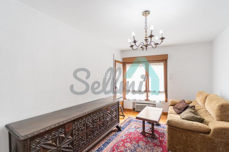 Foto 3c19115f-08dd-42c2-88bb-b0004523c09c. Rent flat with heating in Salesas - Foncalada - Campoamor Oviedo