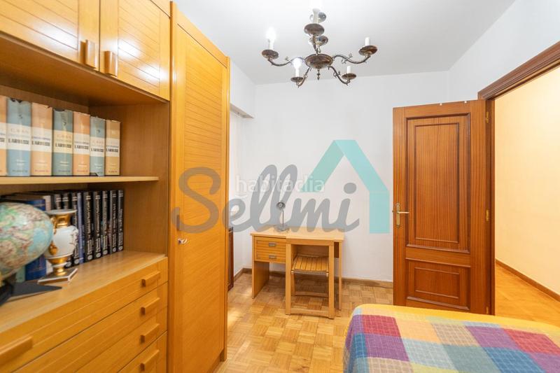 Foto ab3ae284-e792-4cd7-bb00-5777b0461282. Rent flat with heating in Salesas - Foncalada - Campoamor Oviedo