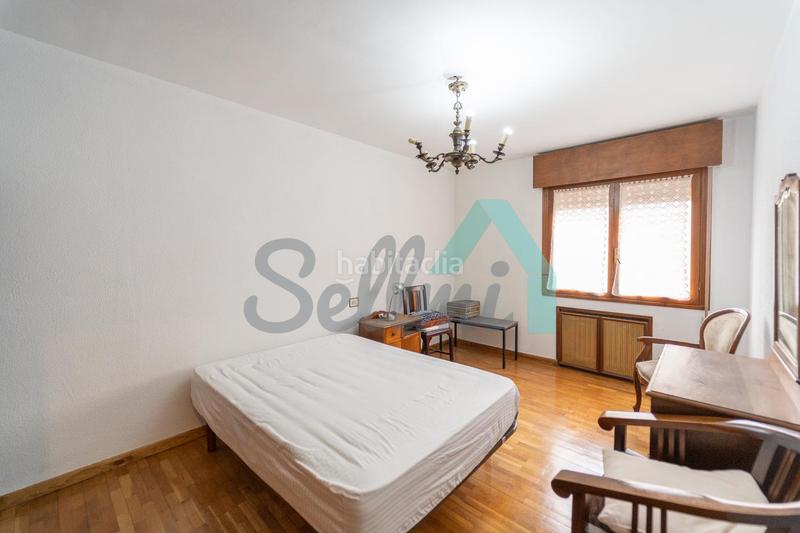 Foto aedf9f70-ed8a-41a2-8bf7-05e0fb095e15. Rent flat with heating in Salesas - Foncalada - Campoamor Oviedo