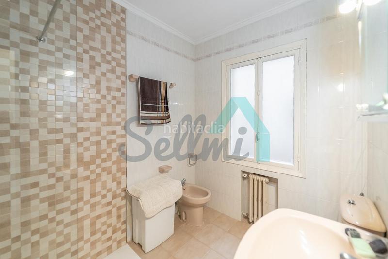 Foto c4c33d1c-630f-4135-a2bd-f56dcb77753c. Rent flat with heating in Salesas - Foncalada - Campoamor Oviedo