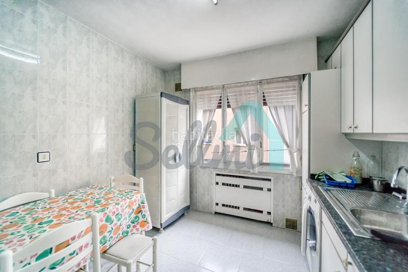 Foto cb56dc8b-ba48-41da-82bd-7679e8cde37a. Rent flat with heating in Salesas - Foncalada - Campoamor Oviedo