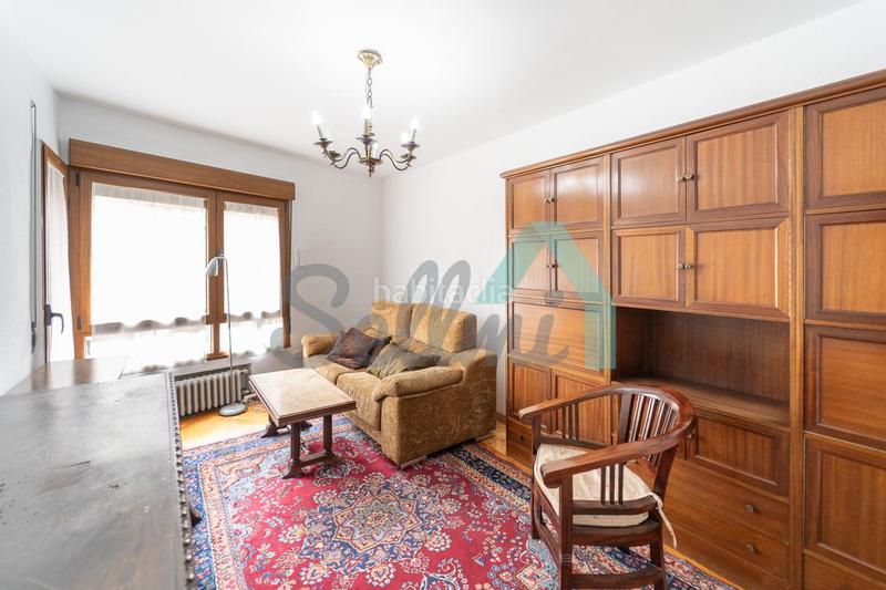 Foto 4e3dc6ea-b97e-42d0-aec6-702c5e09ad9f. Alquiler piso en Salesas - Foncalada - Campoamor Oviedo