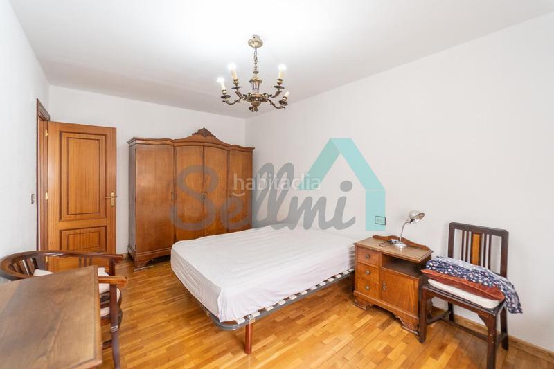 Foto 53457b95-75cb-46cb-a1c9-6e59bc04d47f. Alquiler piso en Salesas - Foncalada - Campoamor Oviedo