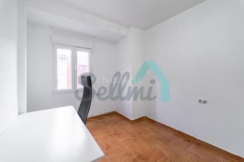 Foto 56393b8e-348b-47e3-9097-1be70149aaca. Piso en Buenavista Oviedo