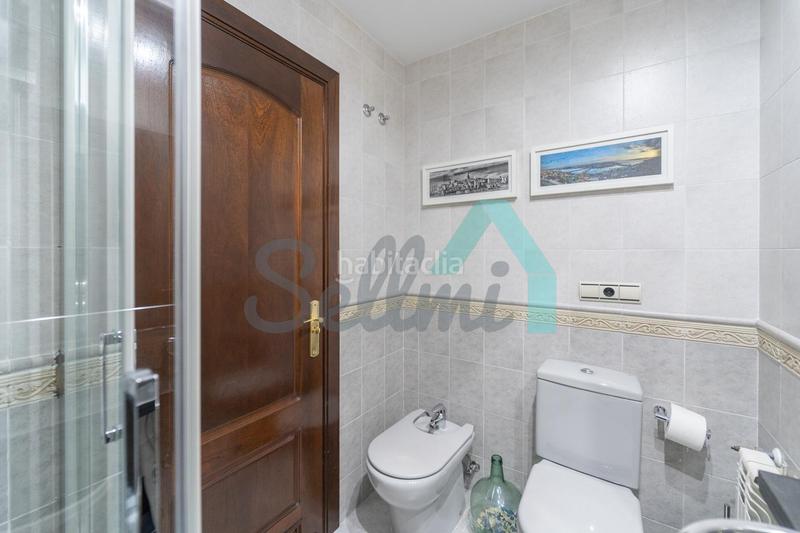 Foto 71db5052-9ad2-43e3-a846-f61140968915. Rent flat with heating parking in El Natahoyo Gijón