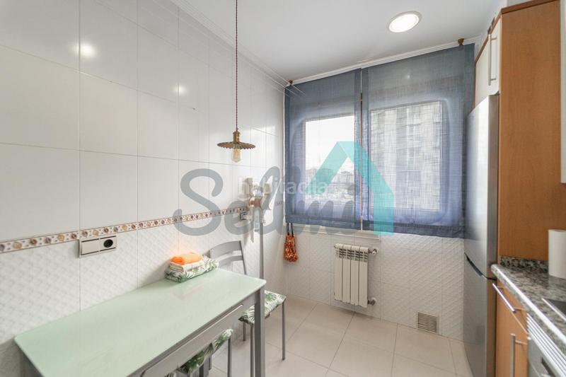Foto b177107d-911c-4c2a-be36-256a4c8c0551. Rent flat with heating parking in El Natahoyo Gijón