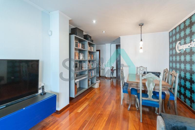 Foto b896a8f0-3daf-4455-a40f-1cf7d9d4e14e. Rent flat with heating parking in El Natahoyo Gijón