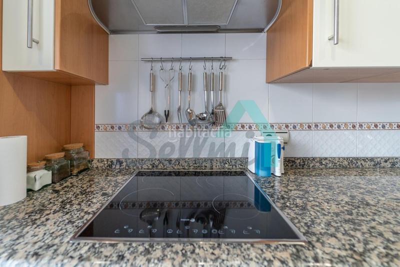 Foto c233c06a-c63a-4efd-bf24-2c4b8db29589. Rent flat with heating parking in El Natahoyo Gijón