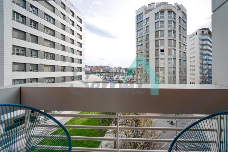 Foto cde99c86-31c7-44de-985a-4e235eb00361. Rent flat with heating parking in El Natahoyo Gijón