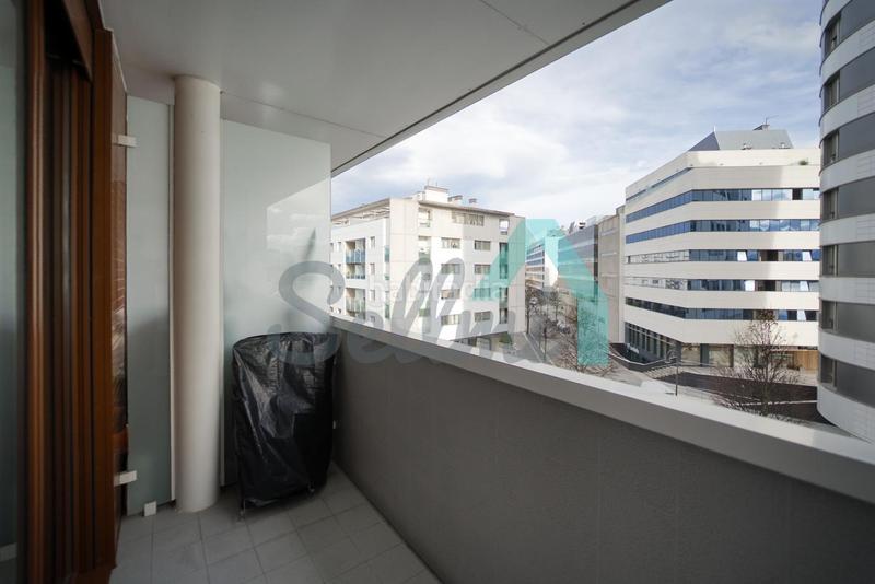 Foto ebcb9228-a706-4f51-806d-624f9a3db06b. Rent flat with heating parking in El Natahoyo Gijón