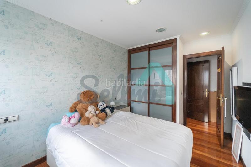 Foto 3cbbd930-7df8-4d41-b41f-1aa22455aea3. Lloguer pis amb calefacció aparcament a El Natahoyo Gijón