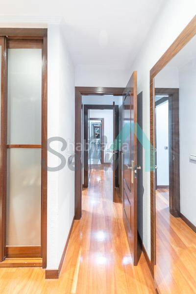 Foto 47801c9e-2add-454d-8513-bedc420e1f77. Lloguer pis amb calefacció aparcament a El Natahoyo Gijón