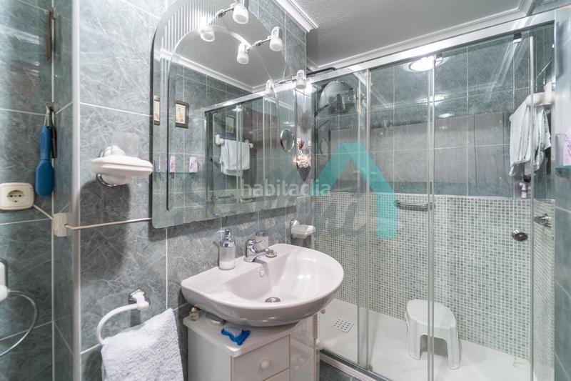 Foto 0691f472-a701-4e0f-ba51-630209084587. Etagenwohnung mit heizung parking in Llano Gijón