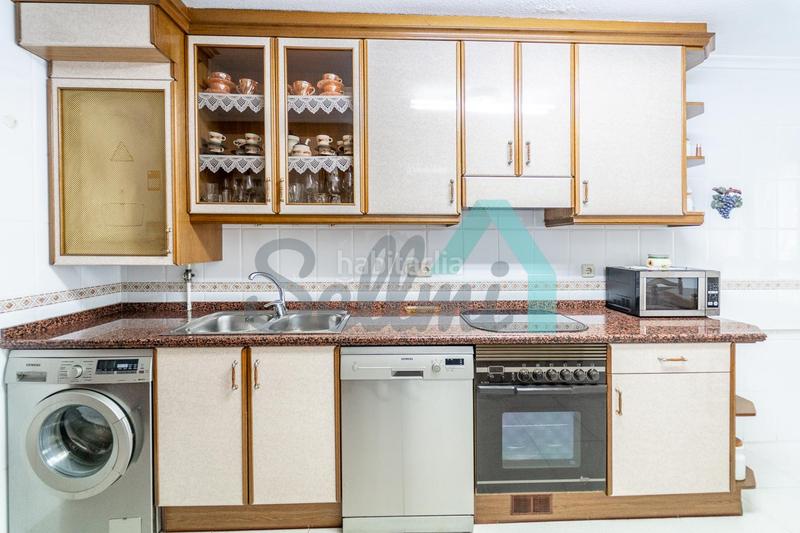 Foto 22471f5b-a0a8-4973-8886-94843bc77a68. Etagenwohnung mit heizung parking in Llano Gijón