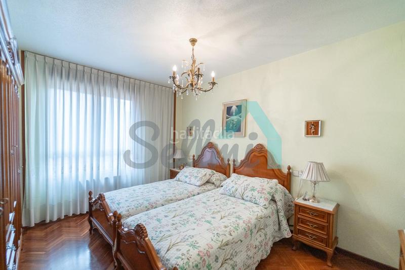 Foto 806d648e-1d03-4d36-a2b8-54f04d820e0c. Etagenwohnung mit heizung parking in Llano Gijón