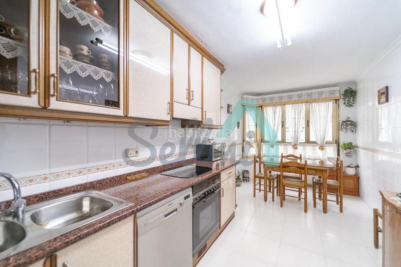 Foto 8e9cee25-6e30-4470-82c5-78b498cb491d. Etagenwohnung mit heizung parking in Llano Gijón