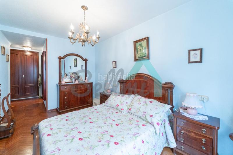 Foto be8a526f-d2c7-4a1e-83f3-a8fae0d3457c. Etagenwohnung mit heizung parking in Llano Gijón