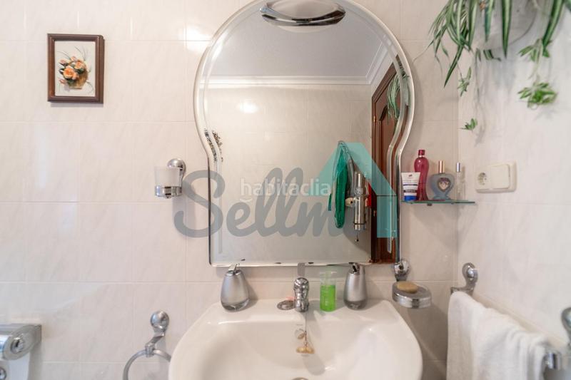 Foto e31b8b23-eaee-4613-a4b8-a87a66343d25. Etagenwohnung mit heizung parking in Llano Gijón