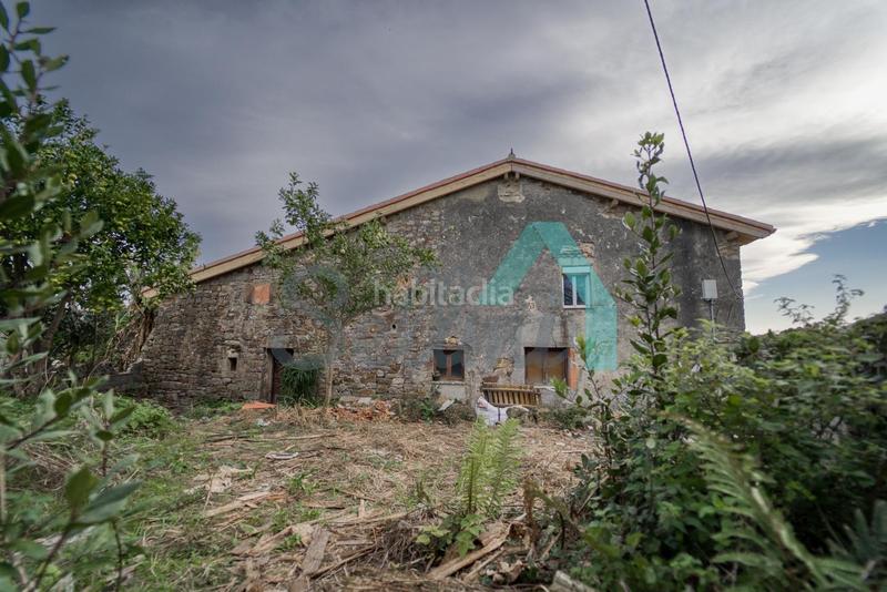 Foto 8dde7a0a-1a48-4038-b901-2a62cbd90789. Casa bifamiliare in Selorio - Tornón Villaviciosa