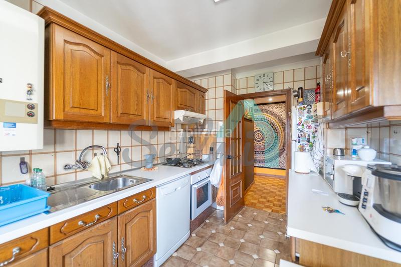 Foto 85400bf4-a3da-45ec-b57c-1dc2cbb03fbd. Appartamento con riscaldamento parcheggio in Huca - La Cadellada Oviedo