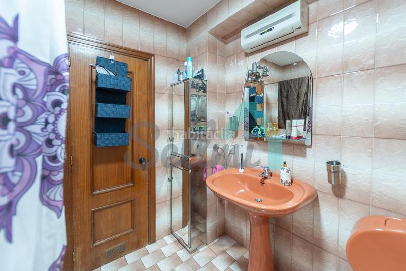 Foto bf0fdcab-2400-496f-88b7-45b69136022a. Appartamento con riscaldamento parcheggio in Huca - La Cadellada Oviedo