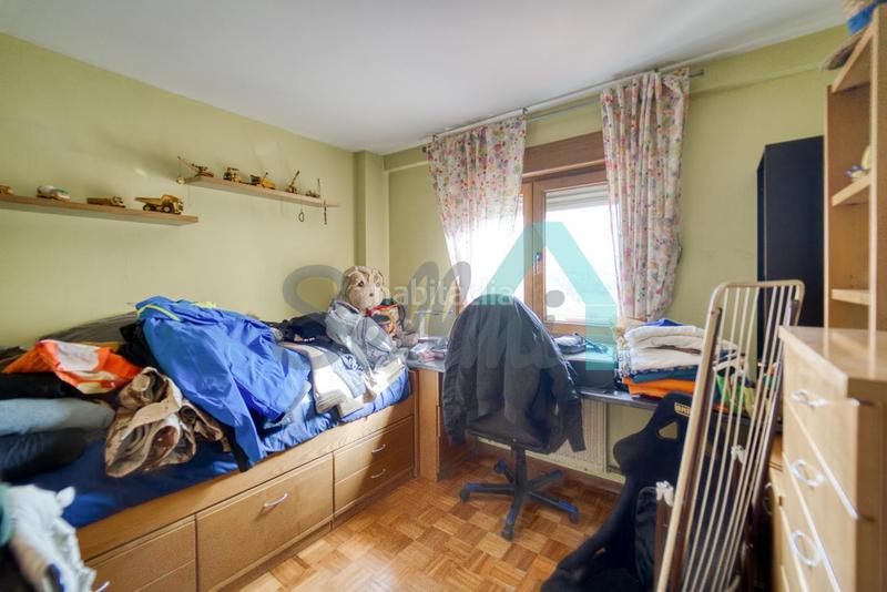 Foto b07b13d4-efc2-4d14-bbe7-ae45d2e70e13. Etagenwohnung mit heizung parking in Huca - La Cadellada Oviedo