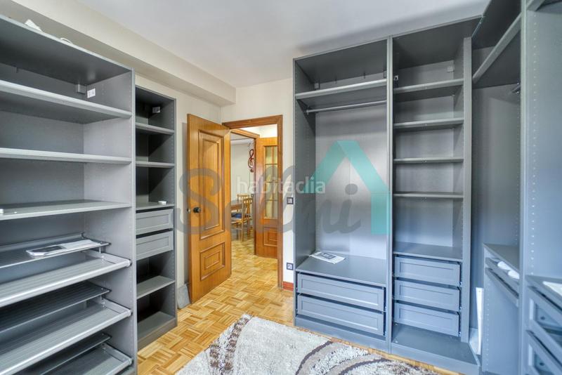 Foto fa5593d3-6e90-4bcb-ab3d-f51c2abd3744. Etagenwohnung mit heizung parking in Huca - La Cadellada Oviedo