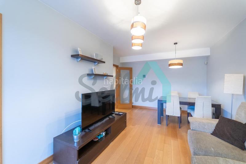 Foto 061c36dc-064f-465f-901c-8b0bc4fee7c5. Flat with heating parking pool in Parroquias Sur - La Manjoya Oviedo