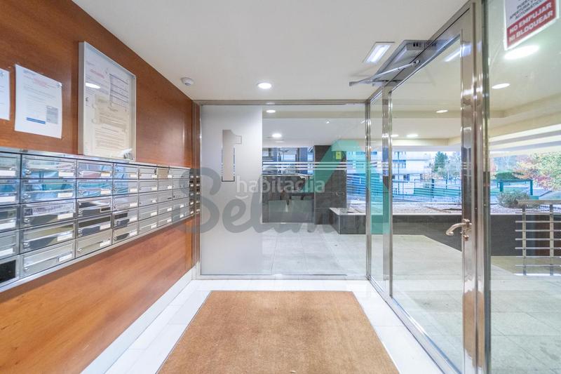 Foto 43615299-7cdf-4bf4-84f0-ddc634e33a28. Flat with heating parking pool in Parroquias Sur - La Manjoya Oviedo