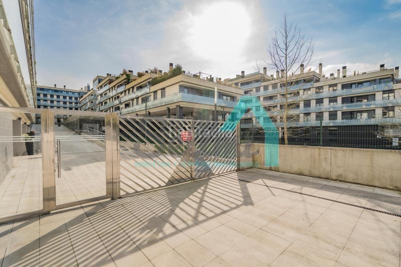 Foto 70bac44e-9194-4aad-9c72-ed10cb372522. Flat with heating parking pool in Parroquias Sur - La Manjoya Oviedo