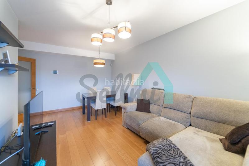 Foto 7800512f-3d1a-42f8-8b8d-efbfd4bfb8b5. Flat with heating parking pool in Parroquias Sur - La Manjoya Oviedo